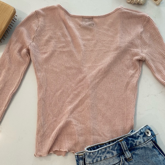 Urban Outfitter Long Sleeve Pink Button Down Shirt - Picture 2 of 3